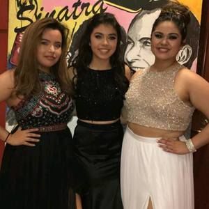 Meet your Posher, Elizabeth